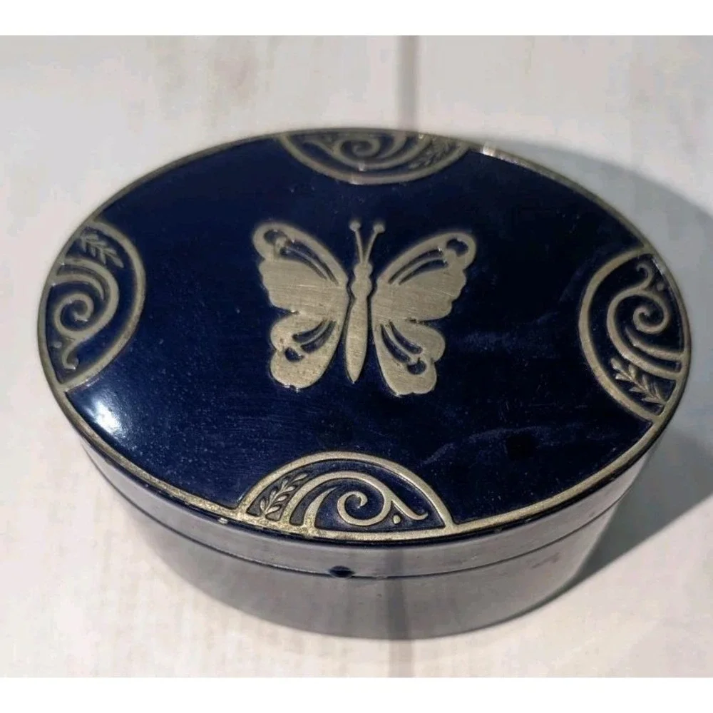 Antique Lucretia Vanderbilt Face Powder Tin Vanity Box Butterfly Decor 1920s